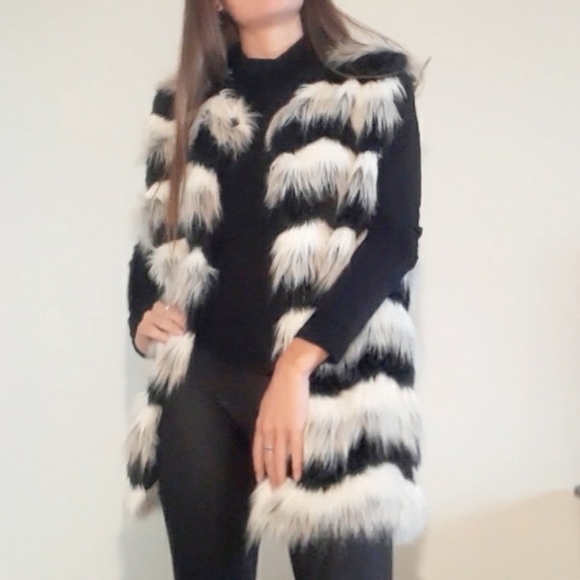 1. State Faux Fur Vest - Picture 5 of 6
